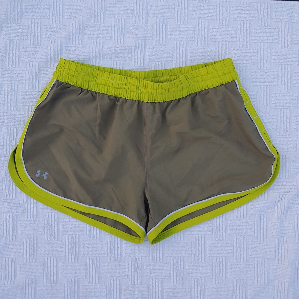 Under Armour Shorts Size Medium